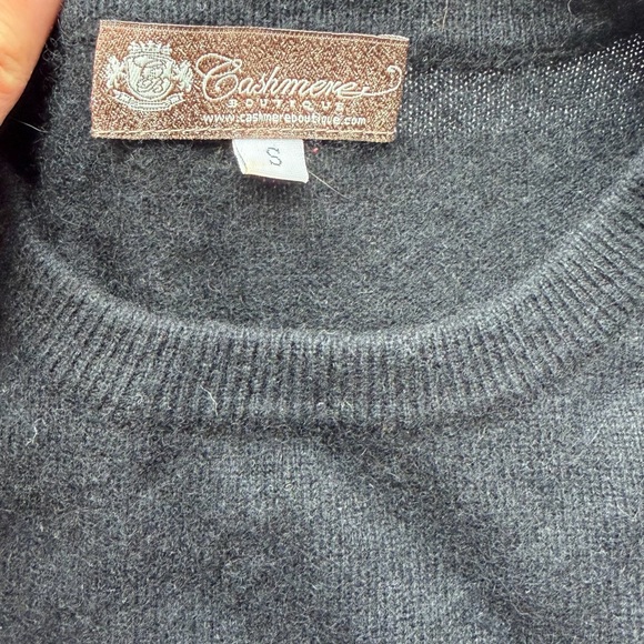 Cashmere Boutique Women’s Black Sweater Size S - Picture 4 of 7